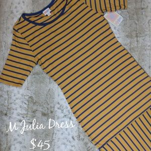 LuLaRoe Julia medium